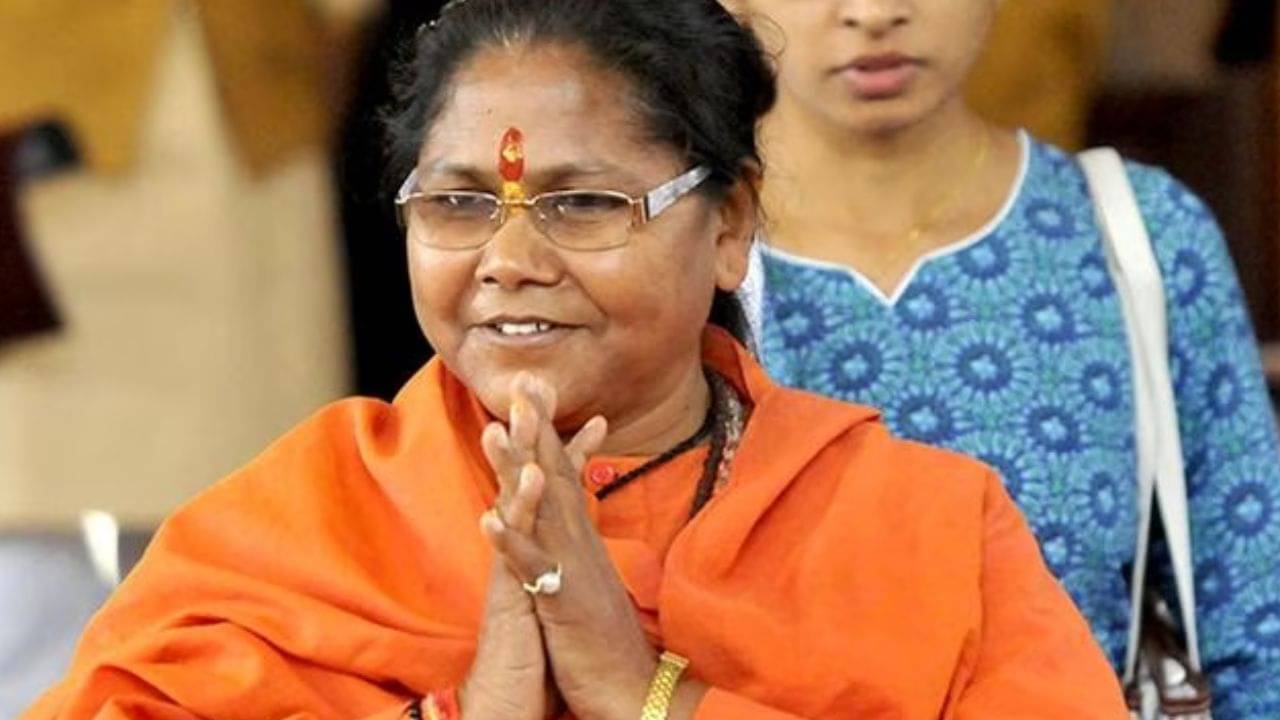 Fake Job Card: বাংলায় কত ফেক জব কার্ড? দেব-এর প্রশ্নে জানালেন সাধ্বী জ্যোতি