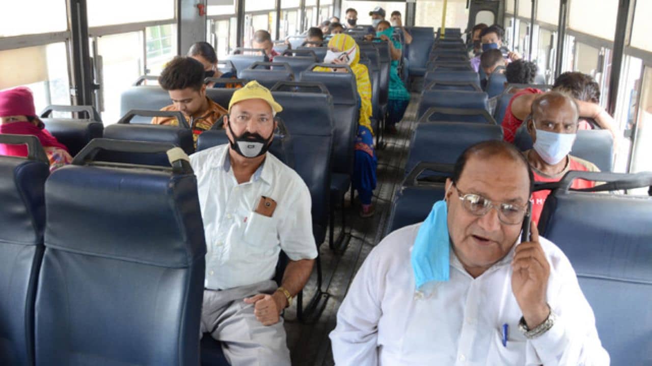 Bus Ticket: সরকারি বাসে ভাড়া দেওয়া যাবে এবার UPI দিয়েও!