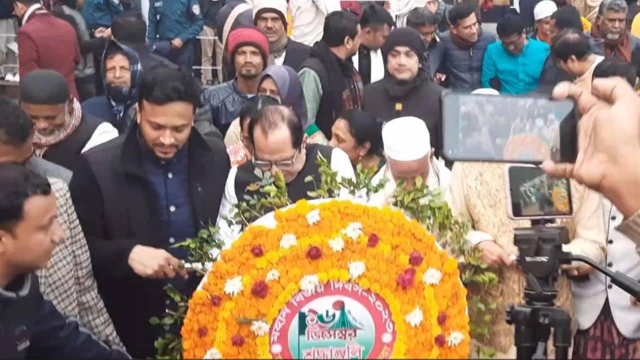 Bangladesh Vijay Diwas: বিজয় পাওয়ার ৫২ বছরে কী পেল বাংলাদেশ?