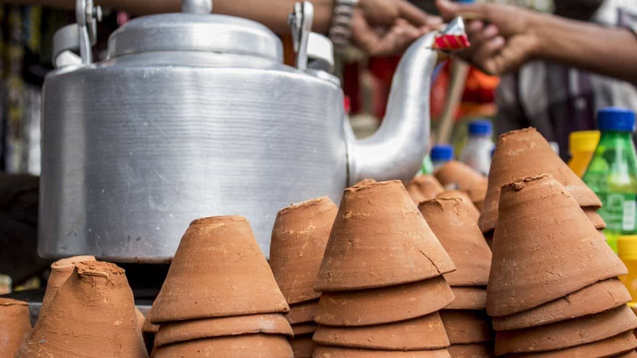 Tea Selling: চা বিক্রি করে কোটিপতি হওয়ার স্বপ্ন দেখেন? একেবারে অসম্ভব নয় Tea Selling: চা বিক্রি করে কোটিপতি হওয়ার স্বপ্ন দেখেন? একেবারে অসম্ভব নয়