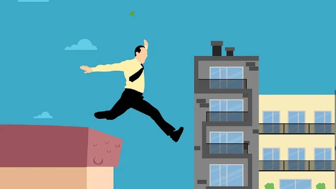 Odisha: তদন্তকারীরা কড়া নাড়তেই ছাদ থেকে ঝাঁপ সরকারি কর্তার, বাজেয়াপ্ত কোটি টাকার সম্পত্তি