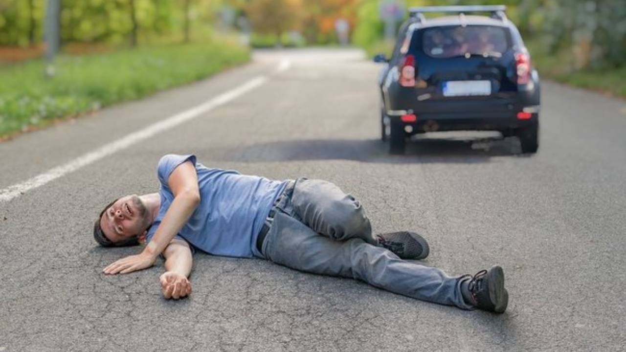 Affair Complication: পার্টিতে যুবতীর সঙ্গে ছবি তোলার শাস্তি, প্রেমিককে গাড়ি চাপা দিয়ে খুন প্রেমিকার