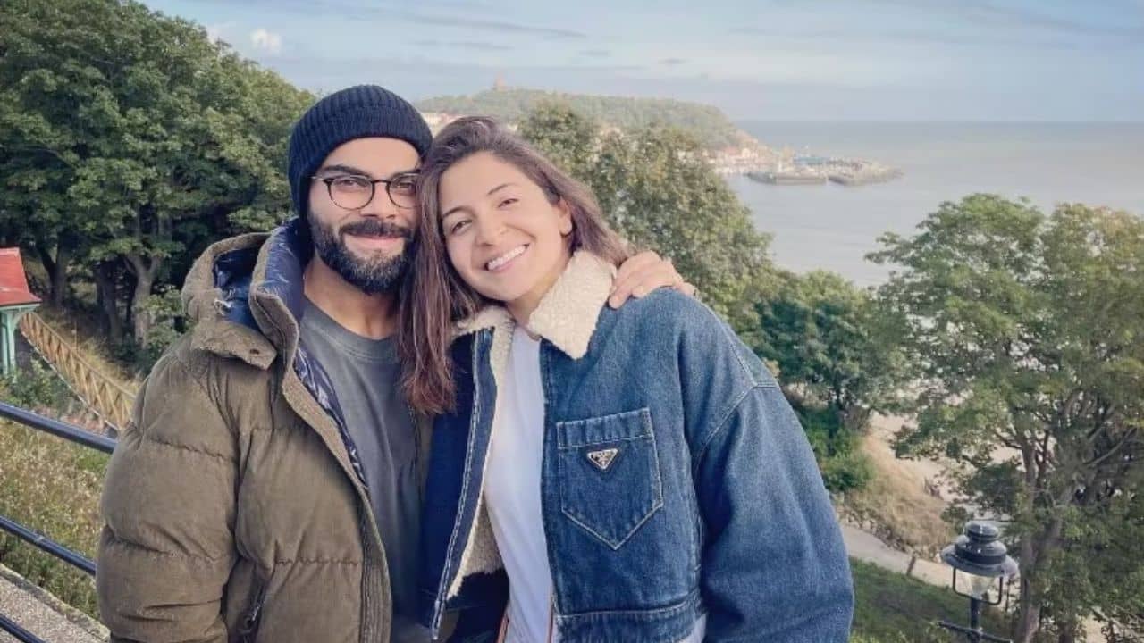 Anushka Sharma-Babymoon: বেবিমুনে অনুষ্কা, লন্ডনের রাস্তায় কন্যা ভামিকাকে প্র্যামে ঘোরাচ্ছেন স্বামী বিরাটের সঙ্গে