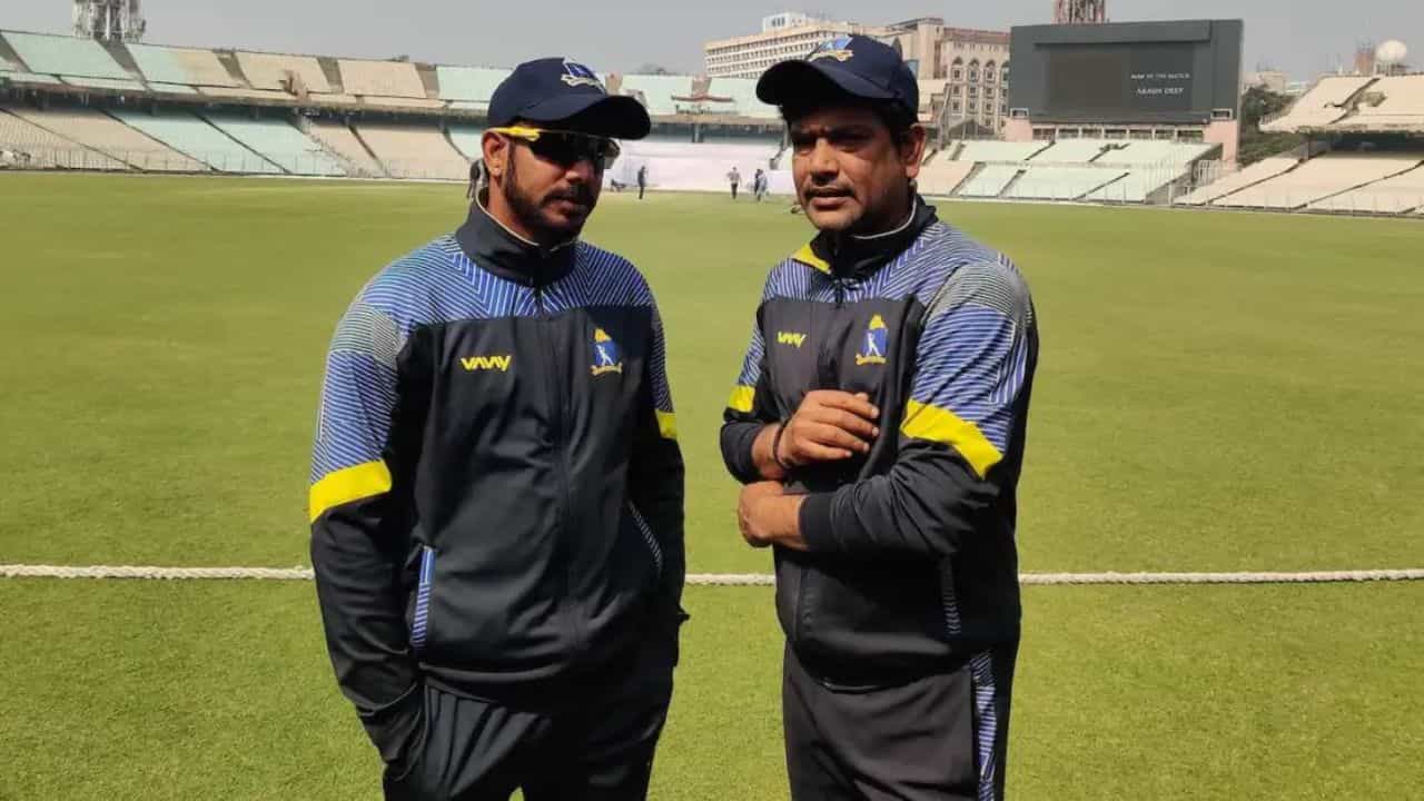 BENGAL vs ANDHRA: সৌরভের 'অস্ত্রই' বাধা হয়ে দাঁড়ালেন! বাংলার ঝুলিতে এক পয়েন্ট BENGAL vs ANDHRA: সৌরভের 'অস্ত্রই' বাধা হয়ে দাঁড়ালেন! বাংলার ঝুলিতে এক পয়েন্ট