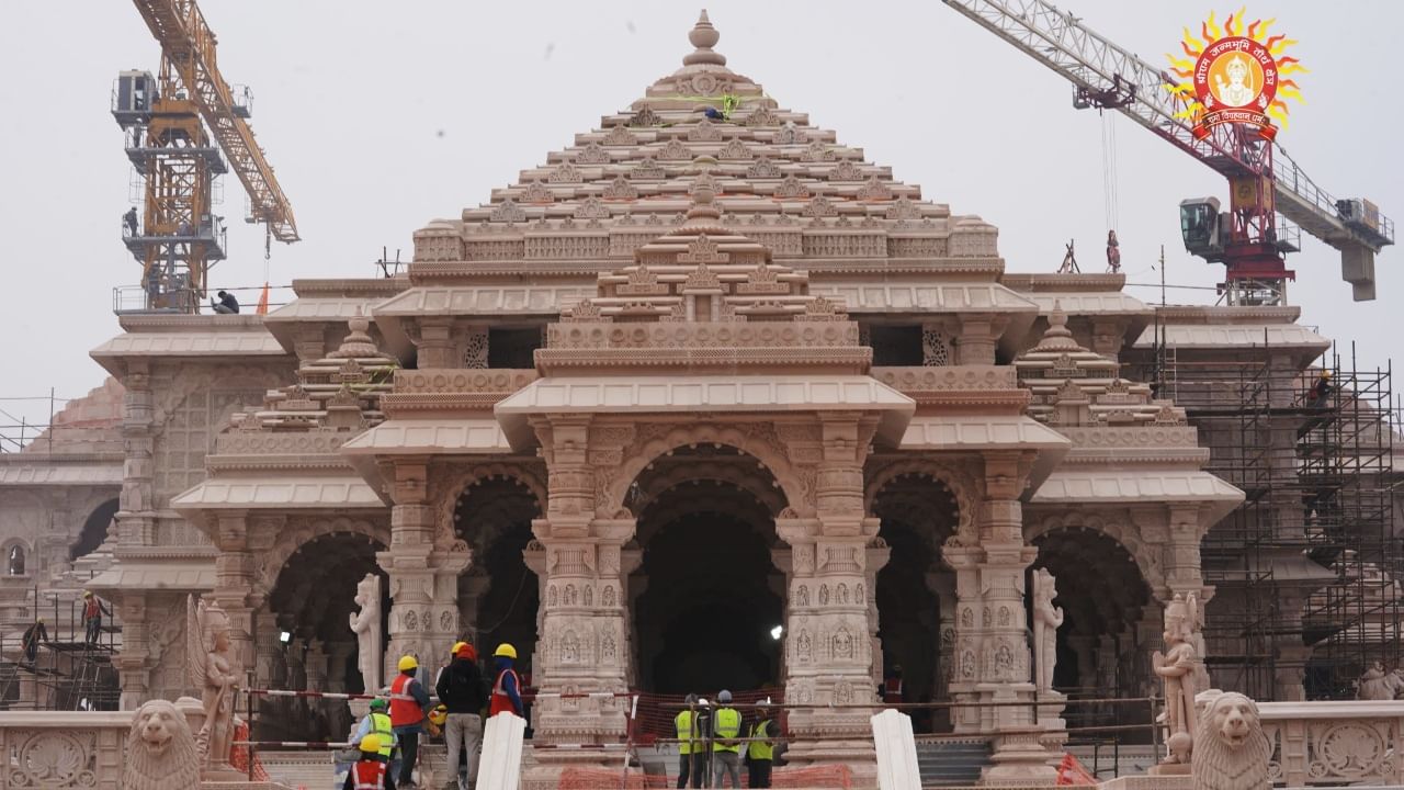 Ram Lalla Idol Enters Ayodhya Temples Sanctum Sanctorum | sexiezpix Web ...