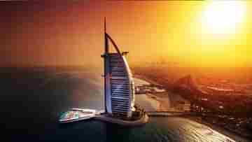 Burj Al Arab: এক কৃত্রিম দ্বীপে অবস্থিত বিশ্বের একমাত্র ১০-তারা হোটেল, এক রাতের ভাড়া শুনলে...