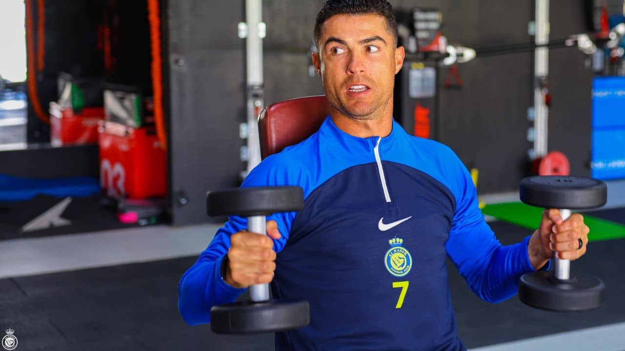 Cristiano Ronaldo: রোনাল্ডোর একটা ছবি ঘিরে নানা জল্পনা, নতুন ইনিংস!