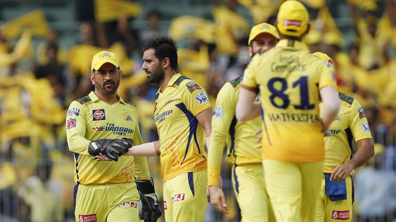 MS Dhoni: মাহিভাই আরও ২-৩ বছর খেলতে পারে, কিন্তু... কী বললেন ধোনির প্রিয় দীপক চাহার?