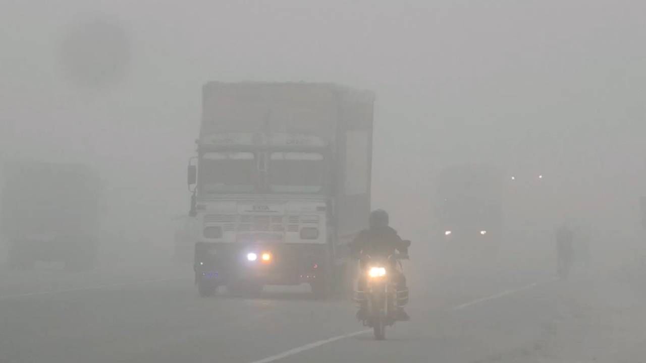 Winter Forecast: ২৪০০ কিলোমিটার জুড়ে সাম্রাজ্য বিস্তার কুয়াশার, শীতের ভবিষ্যত কী?