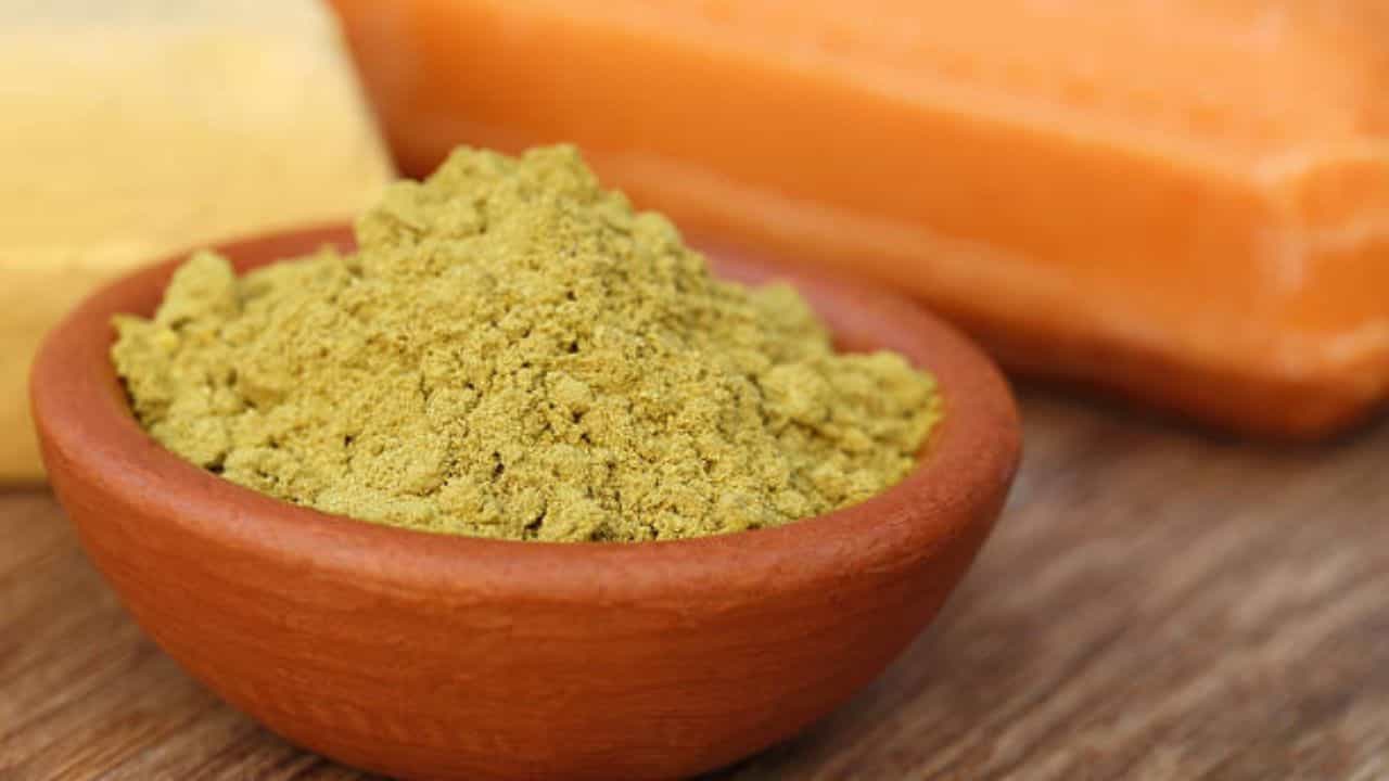 শীতকাল মানেই নিমন্ত্রণ লেগে থাকে। পার্টি, বিয়েবাড়ি, পিকনিক- এই বছর অনেকেরই ব্যাক টু ব্যাক বিয়েবাড়ির নিমন্ত্রণ রয়েছে। বাড়ির কাজ, অফিস সেরে তবেই না অনুষ্ঠান বাড়িতে যাওয়া। আর তাই যাওয়ার আগে হাতে অনেক সময় থাকে এমন নয়