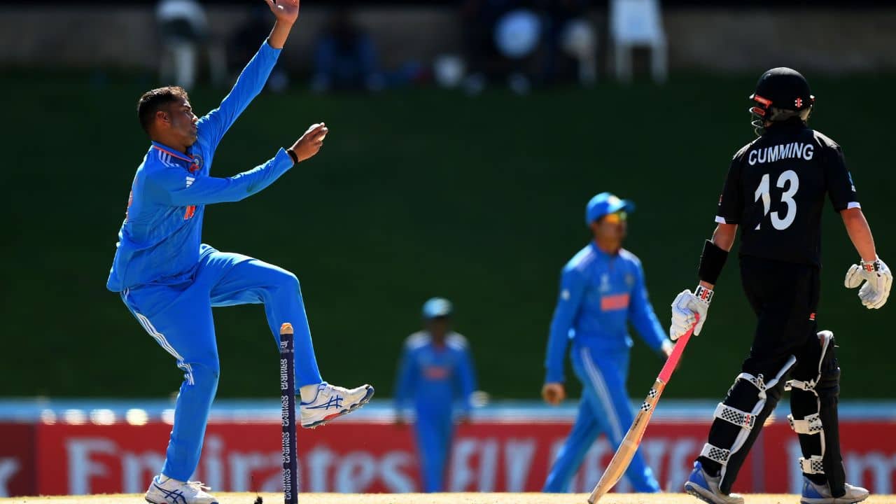 India vs New Zealand: পেস-স্পিন সবেতেই ভয়! কিউয়িদের বিশাল ব্যবধানে হারাল ভারত