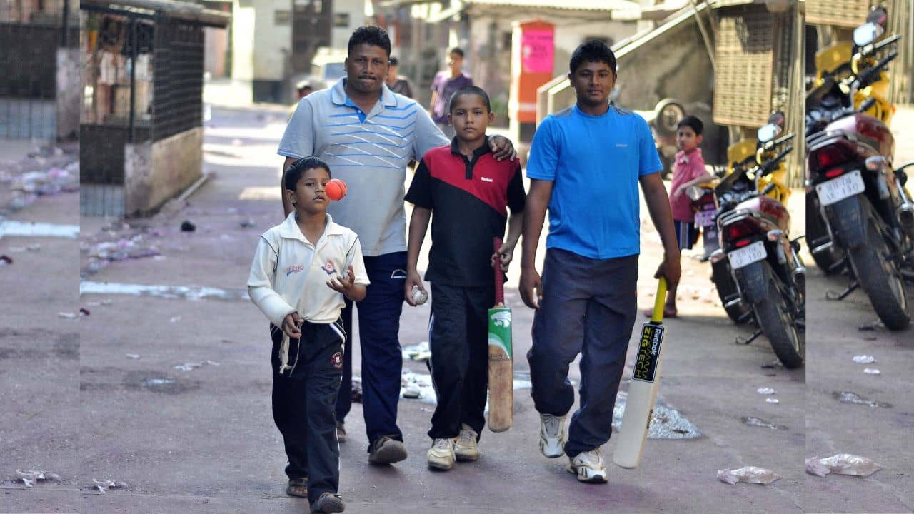 IND vs ENG: ছোট ছেলের প্রোফাইল থেকে বিশেষ বার্তা সরফরাজের বাবার