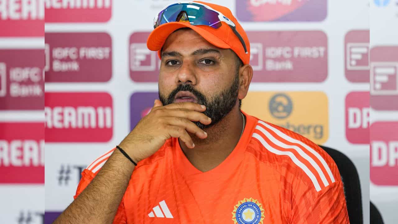 IND vs ENG, Rohit Sharma: বিরাটের বিকল্প রজত? রোহিত বললেন, আর কবে... IND vs ENG, Rohit Sharma: বিরাটের বিকল্প রজত? রোহিত বললেন, আর কবে...