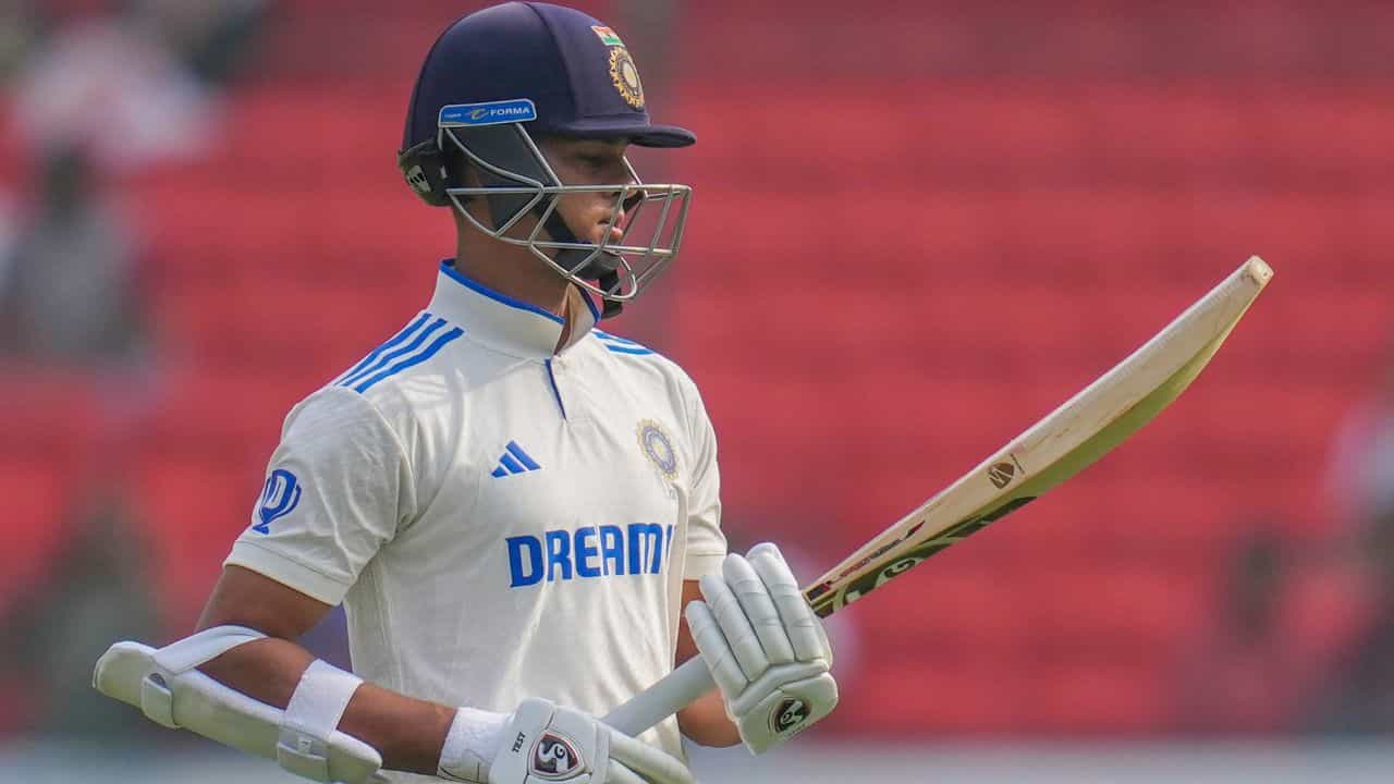 IND vs ENG: 'আরও একটা সেঞ্চুরি ভালো লাগতো, তবে...', বিধ্বংসী ইনিংস নিয়ে যশস্বী যা বললেন IND vs ENG: 'আরও একটা সেঞ্চুরি ভালো লাগতো, তবে...', বিধ্বংসী ইনিংস নিয়ে যশস্বী যা বললেন