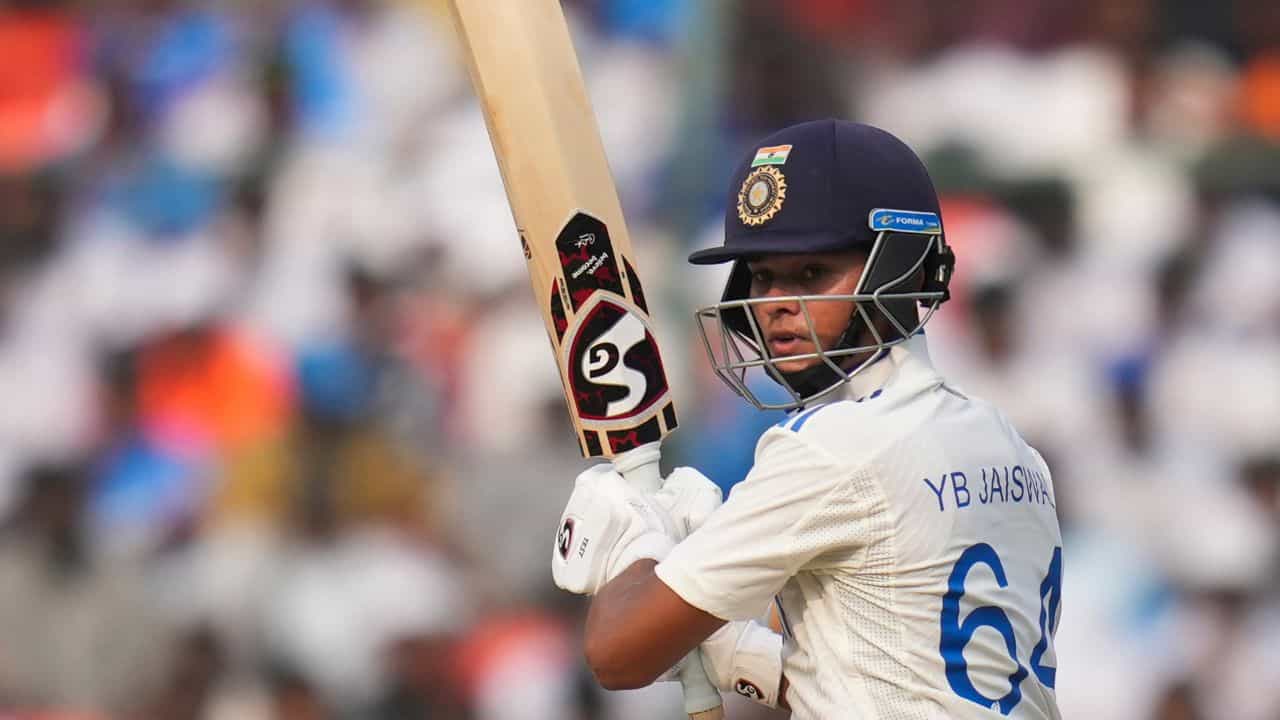 IND vs ENG: যশস্বীর সেনসশনাল সেশন, স্বস্তিতেই প্রথম দিন শেষ করল ভারত IND vs ENG: যশস্বীর সেনসশনাল সেশন, স্বস্তিতেই প্রথম দিন শেষ করল ভারত
