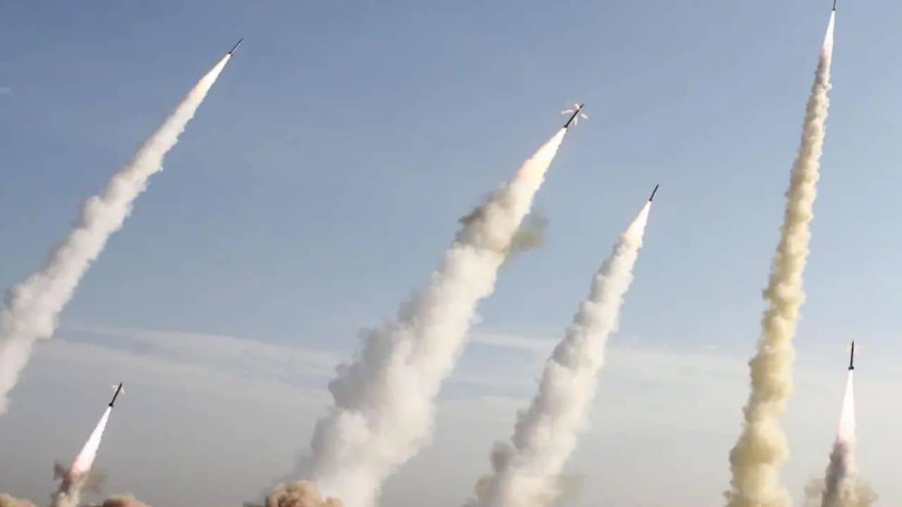 Iran Air Strike in Pakistan: পাকিস্তানে এয়ারস্ট্রাইক ইরানের, গুঁড়িয়ে দিল জইশ ঘাঁটি, সুর চড়াল ইসলামাবাদও