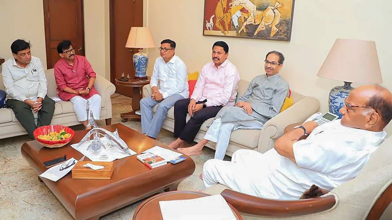 INDIA Alliance: মহারাষ্ট্রে লড়বে আগাড়ি, যোগীরাজ্যে কী সপার সঙ্গে দূরত্ব মেটাতে পারবে কংগ্রেস