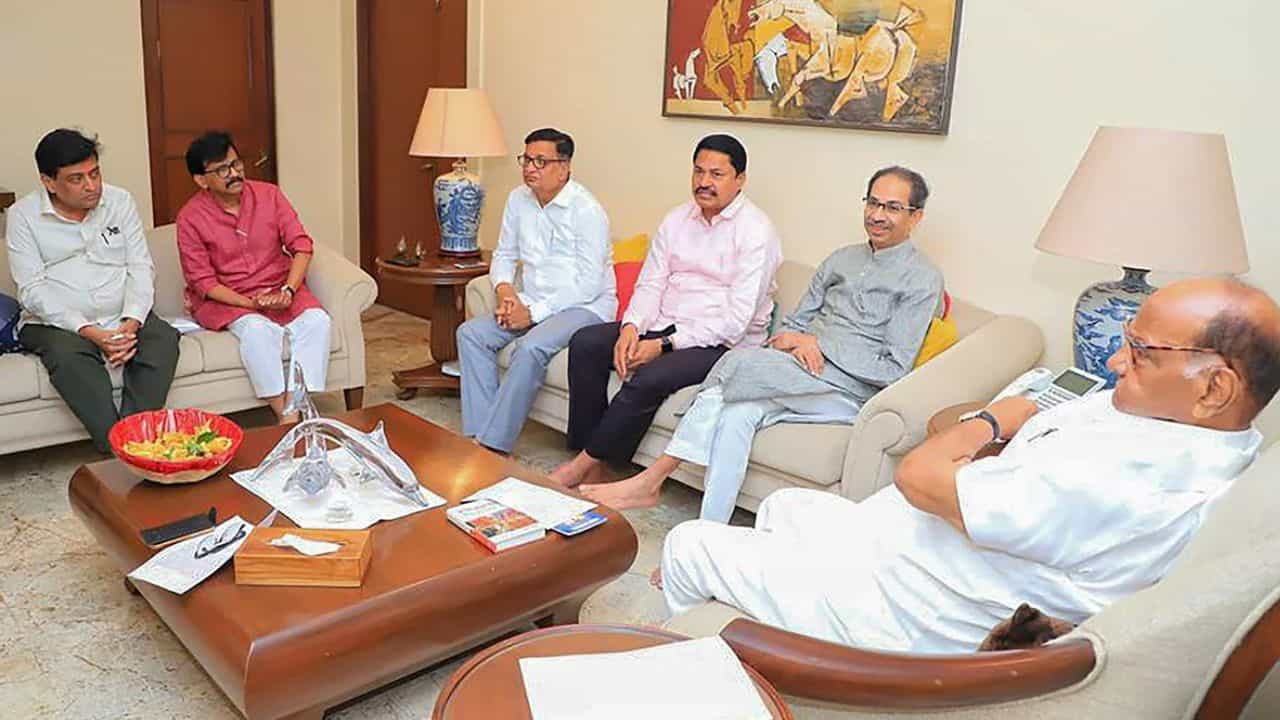 INDIA Alliance: মহারাষ্ট্রে লড়বে আগাড়ি, যোগীরাজ্যে কী সপার সঙ্গে দূরত্ব মেটাতে পারবে কংগ্রেস