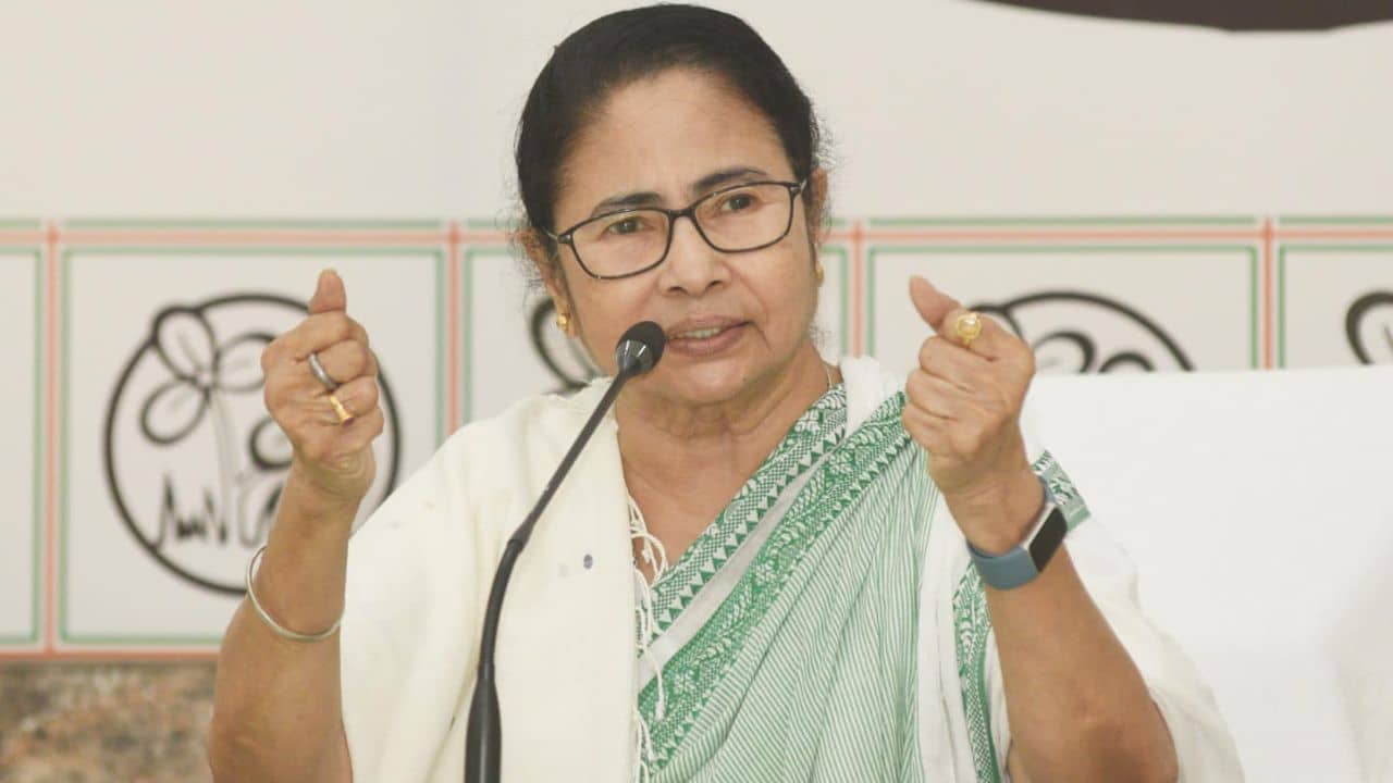 Mamata Banerjee: রামমন্দির উদ্বোধনের দিন হাজরা থেকে পার্ক সার্কাস সম্প্রীতি মিছিলে হাঁটবেন মমতা