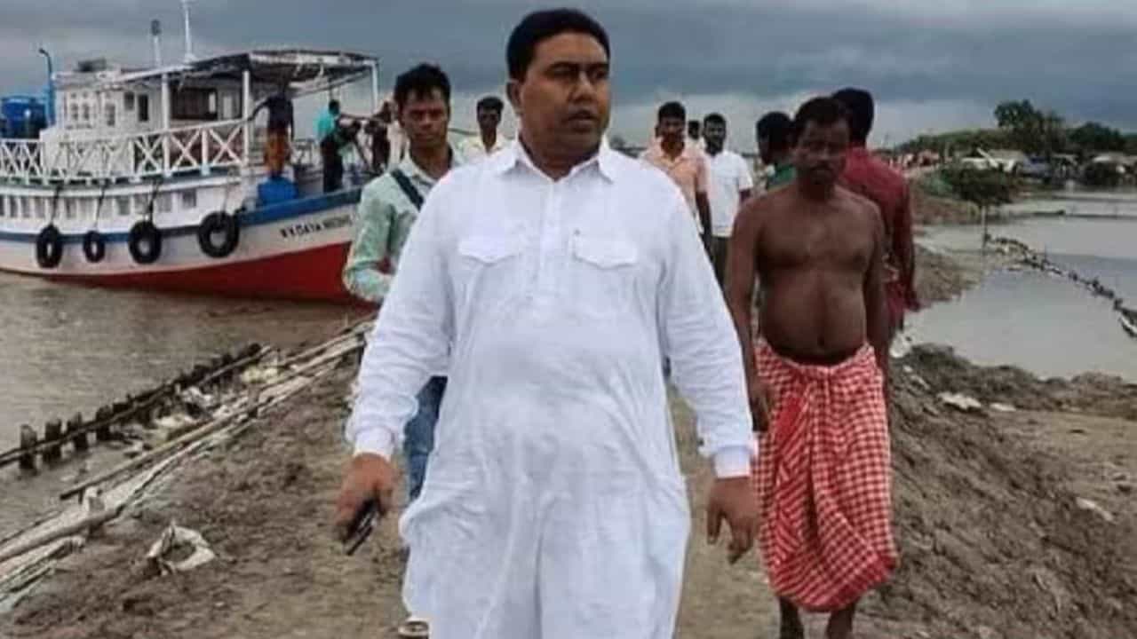 Sandeshkhali: জামিন পেলেই লন্ডনে চলে যেতে পারেন শাহজাহান, আদালতে শঙ্কা ইডির Sandeshkhali: জামিন পেলেই লন্ডনে চলে যেতে পারেন শাহজাহান, আদালতে শঙ্কা ইডির