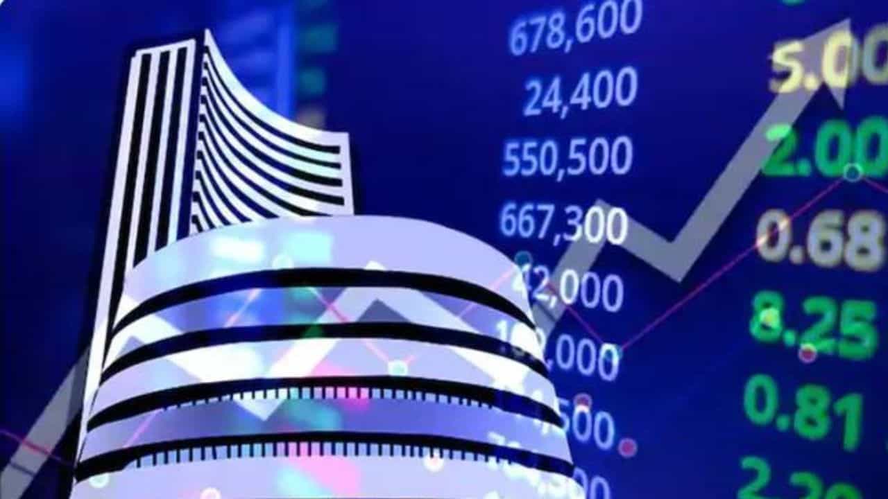 Share Market: লাগাতার লোকসানের মুখ দেখছেন? সোমবার কোন কোন স্টকে নজর রাখবেন? Share Market: লাগাতার লোকসানের মুখ দেখছেন? সোমবার কোন কোন স্টকে নজর রাখবেন?