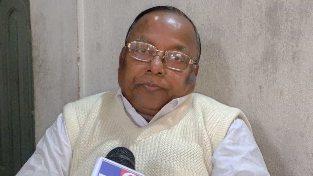 TMC: পুরসভা নাকি 'মিউজিক্যাল চেয়ার'! সুবলকে নিয়ে তৃণমূলের ডামাডোল থামবে কবে TMC: পুরসভা নাকি 'মিউজিক্যাল চেয়ার'! সুবলকে নিয়ে তৃণমূলের ডামাডোল থামবে কবে