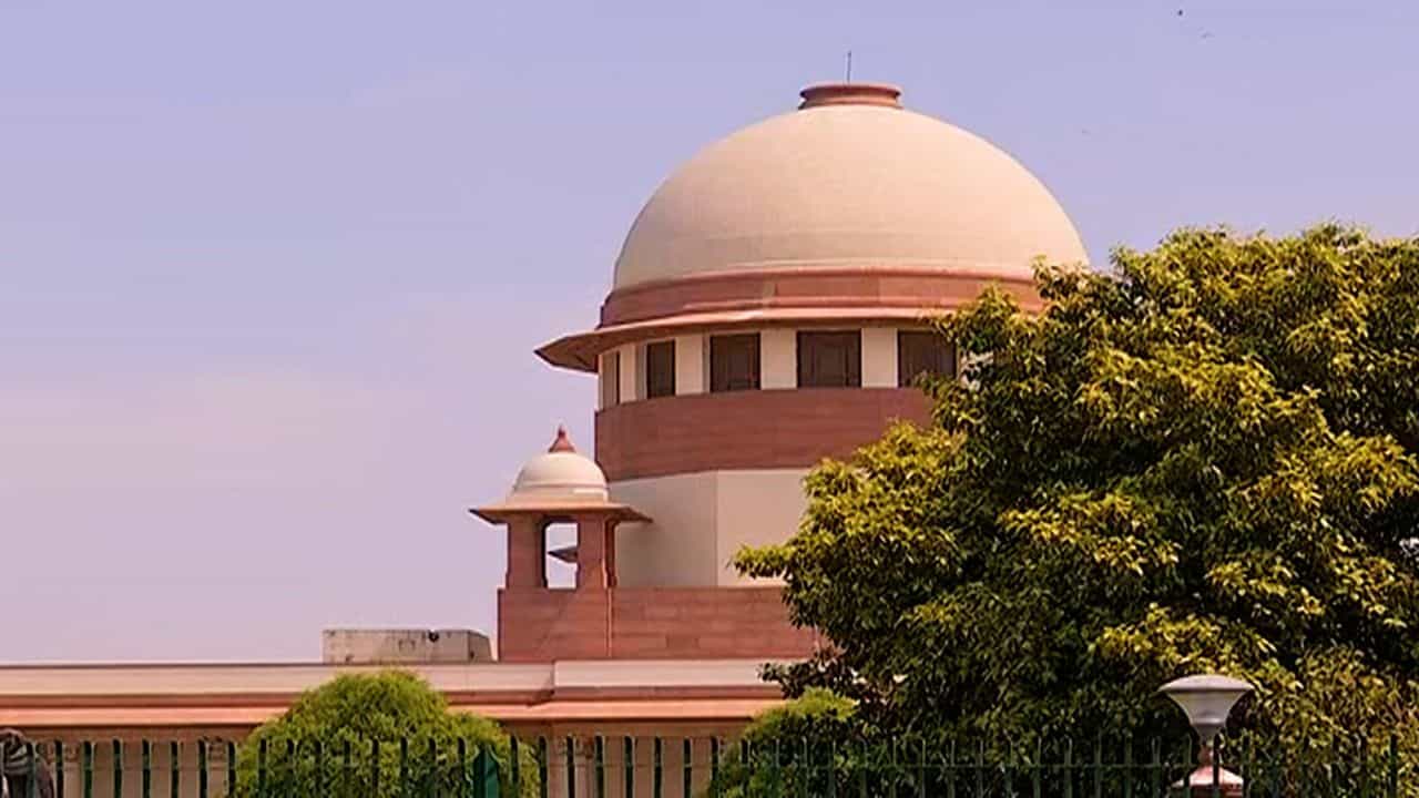 Supreme Court: 'রাজনীতিবিদদের গায়ের চামড়া মোটা হওয়া দরকার', পরামর্শ সুপ্রিম কোর্টের
