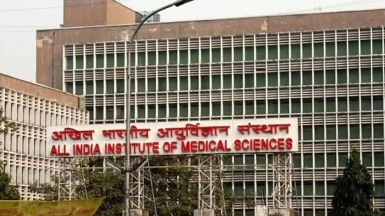 Delhi AIIMS: রাম মন্দিরের উদ্বোধনে ছুটি ঘোষণা করেও প্রত্যাহার করল AIIMS