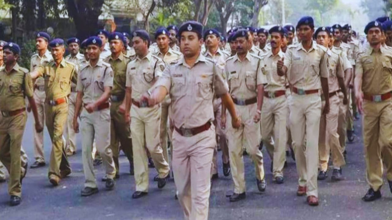 WB Police Recruitment 2024: পশ্চিমবঙ্গ পুলিশে শুরু হল নিয়োগ, এইভাবে করুন আবেদন WB Police Recruitment 2024: পশ্চিমবঙ্গ পুলিশে শুরু হল নিয়োগ, এইভাবে করুন আবেদন