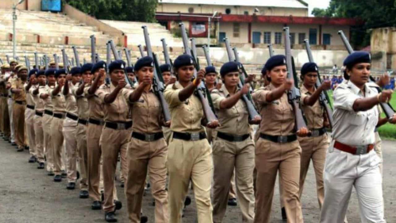 WB Police Recruitment: পশ্চিমবঙ্গ পুলিশের মহিলা কনস্টেবল পরীক্ষার সূচি প্রকাশিত, এই নিয়মগুলি মানতে হবে WB Police Recruitment: পশ্চিমবঙ্গ পুলিশের মহিলা কনস্টেবল পরীক্ষার সূচি প্রকাশিত, এই নিয়মগুলি মানতে হবে