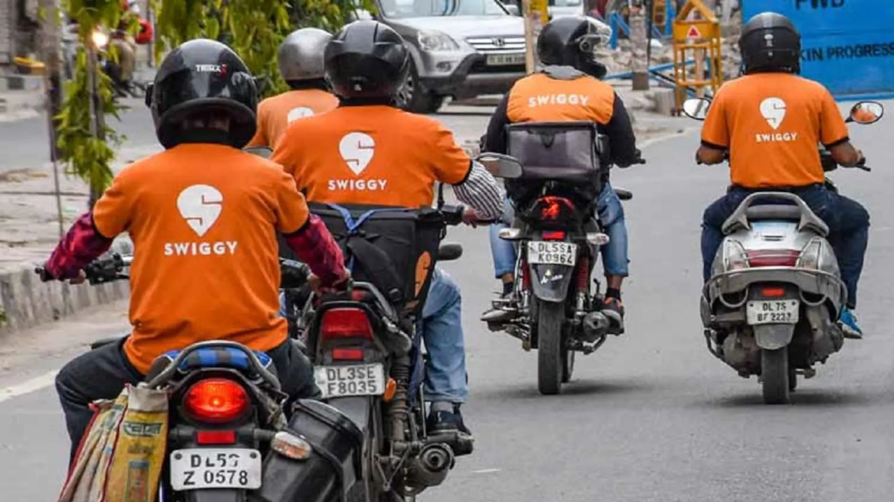 Swiggy Layoff: নতুন বছরে খারাপ খবর, কর্মী খোয়াতে চলেছেন শয়ে শয়ে Swiggy-র কর্মী