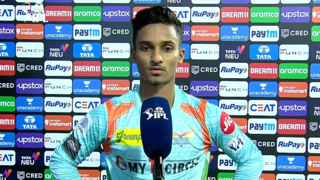 Ranji Trophy: ক্রিকেটারকে শিক্ষা দিতে হোটেলবন্দি করে রাখলেন কর্তা!