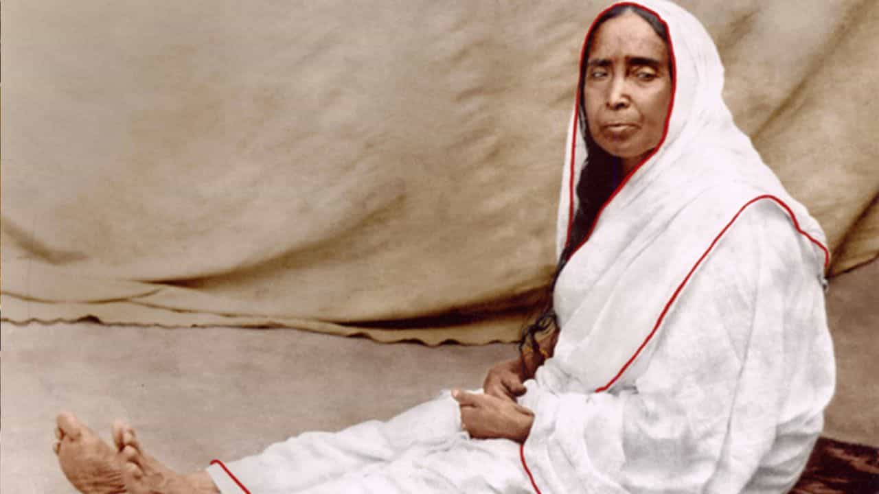Maa Sarada: সাদা বোঁদে আর জিলিপি ছিল অমৃত, সারদা মায়ের আর প্রিয় খাবার কী কী ছিল, জানেন? Maa Sarada: সাদা বোঁদে আর জিলিপি ছিল অমৃত, সারদা মায়ের আর প্রিয় খাবার কী কী ছিল, জানেন?