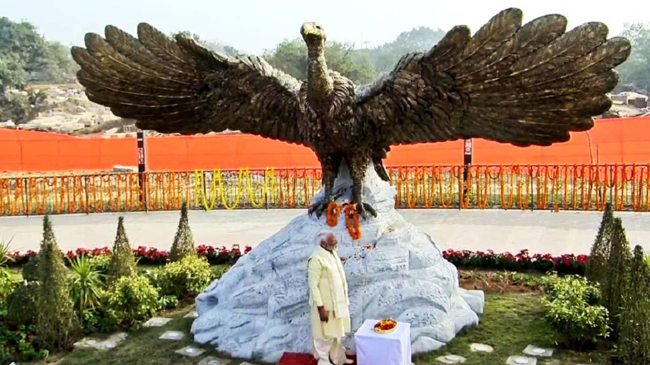 Kuber Tila myth and history: মোদী গেলেন কুবের টিলায়, জড়িয়ে আছে হিন্দু-মুসলমান ঐক্যের ইতিহাস