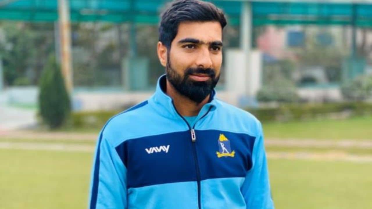 Ranji Trophy: দাদার মতোই দুরন্ত! KKR-এর ভাইস ক্যাপ্টেনের টিমকে ৬০এ শেষ করলেন সামির ভাই