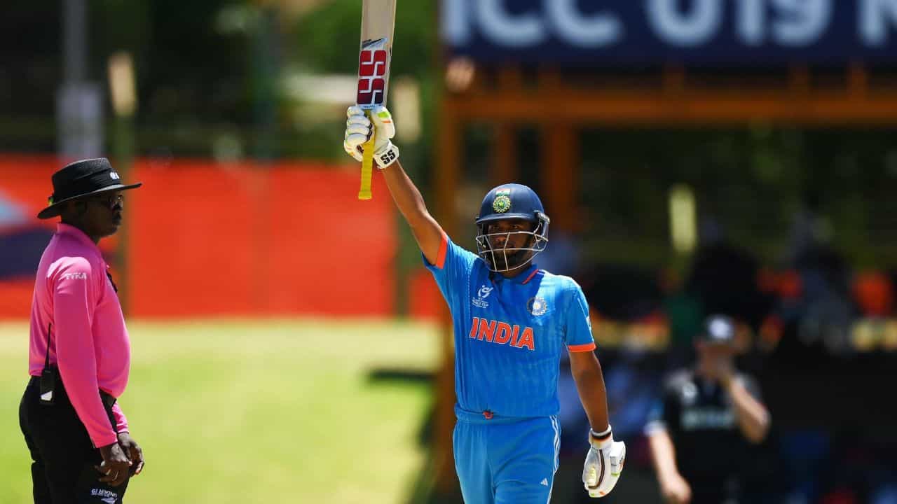 India vs New Zealand: দাদা টেস্ট স্কোয়াডে, ফের সেঞ্চুরি উপহার ভাইয়ের! India vs New Zealand: দাদা টেস্ট স্কোয়াডে, ফের সেঞ্চুরি উপহার ভাইয়ের!