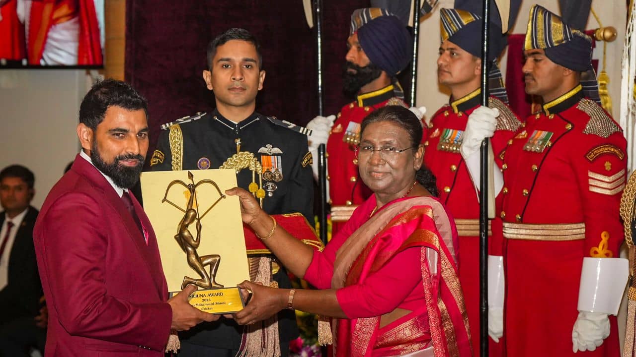 National Sports Awards: অর্জুন হলেন মহম্মদ সামি, রাষ্ট্রপতির থেকে নিলেন পুরস্কার