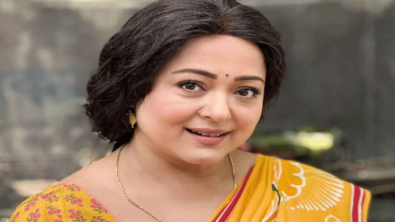 যে আমায় বিশ্বাস করে না, তাকে...,  কোন আক্ষেপের সুর অপরাজিতার গলায়