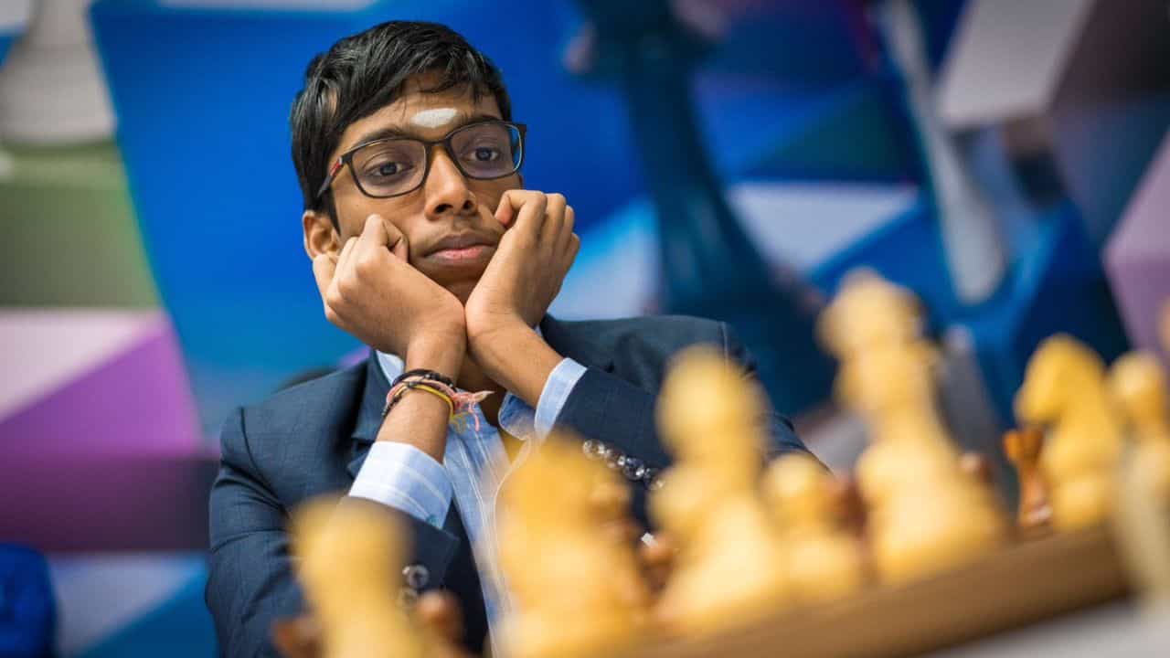 Rameshbabu Praggnanandhaa: আনন্দ সিংহাসনচ্যুত, বিশ্ব চ্যাম্পিয়নকে হারিয়ে দেশের এক নম্বর প্রজ্ঞানন্দ Rameshbabu Praggnanandhaa: আনন্দ সিংহাসনচ্যুত, বিশ্ব চ্যাম্পিয়নকে হারিয়ে দেশের এক নম্বর প্রজ্ঞানন্দ