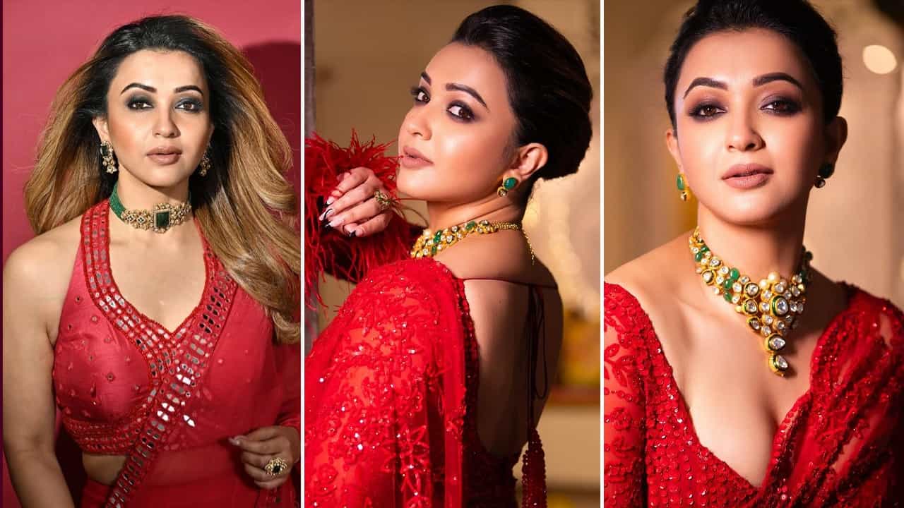 Stylish red in fashion: ফ্যাশনে শো-স্টপার লাল, কেমন করে হবেন Red Hot? Stylish red in fashion: ফ্যাশনে শো-স্টপার লাল, কেমন করে হবেন Red Hot?