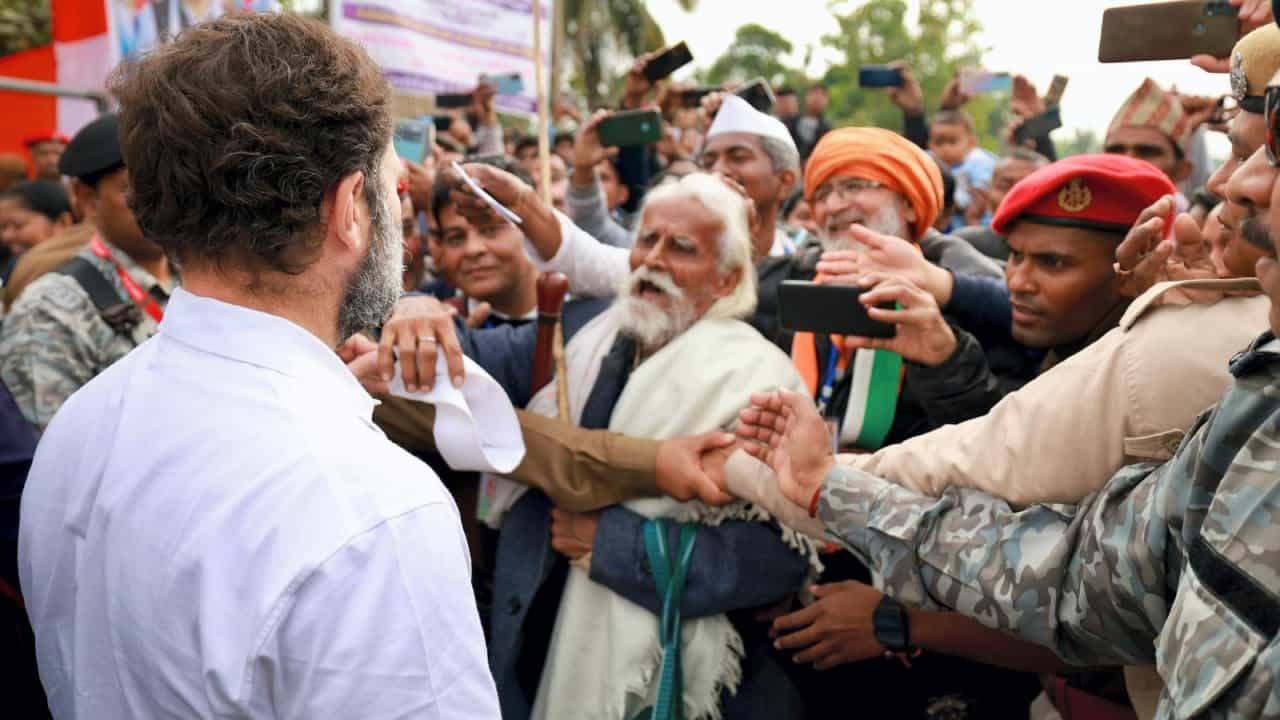 Video: যাত্রায় ধুন্ধুমার, 'জয় শ্রীরাম' স্লোগানে মেজাজ হারালেন রাহুল? Video: যাত্রায় ধুন্ধুমার, 'জয় শ্রীরাম' স্লোগানে মেজাজ হারালেন রাহুল?