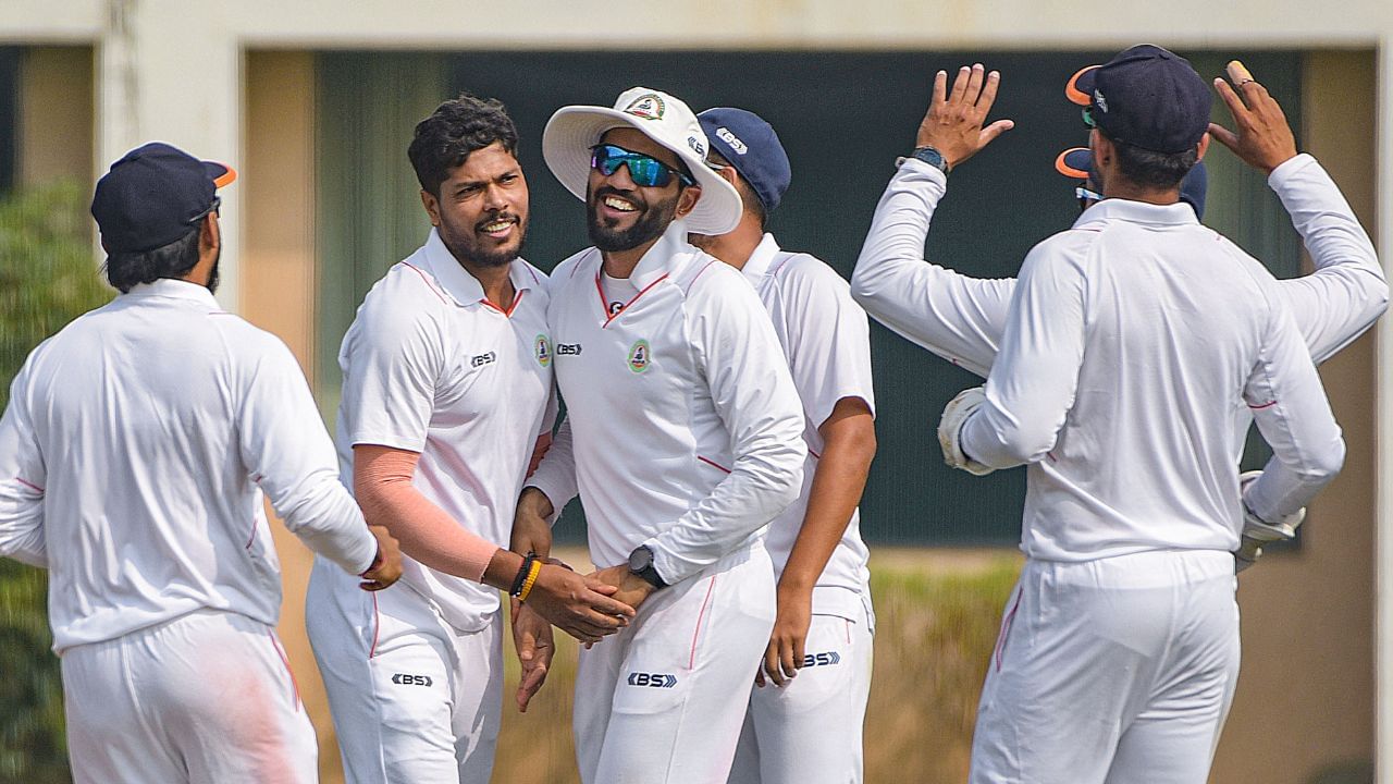 Ranji Trophy: রঞ্জিতে ফিরেই হাফসেঞ্চুরি হার্দিকের বিকল্পর, রাহানে ফের শূন্য!