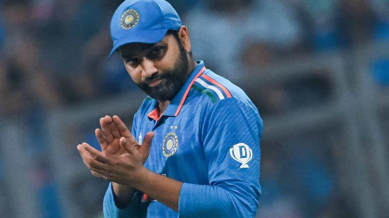 Rohit Sharma: আফগানদের বিরুদ্ধে মোহালিতে শূন্যে ফিরেও ইতিহাসের পাতায় রোহিত শর্মা Rohit Sharma: আফগানদের বিরুদ্ধে মোহালিতে শূন্যে ফিরেও ইতিহাসের পাতায় রোহিত শর্মা