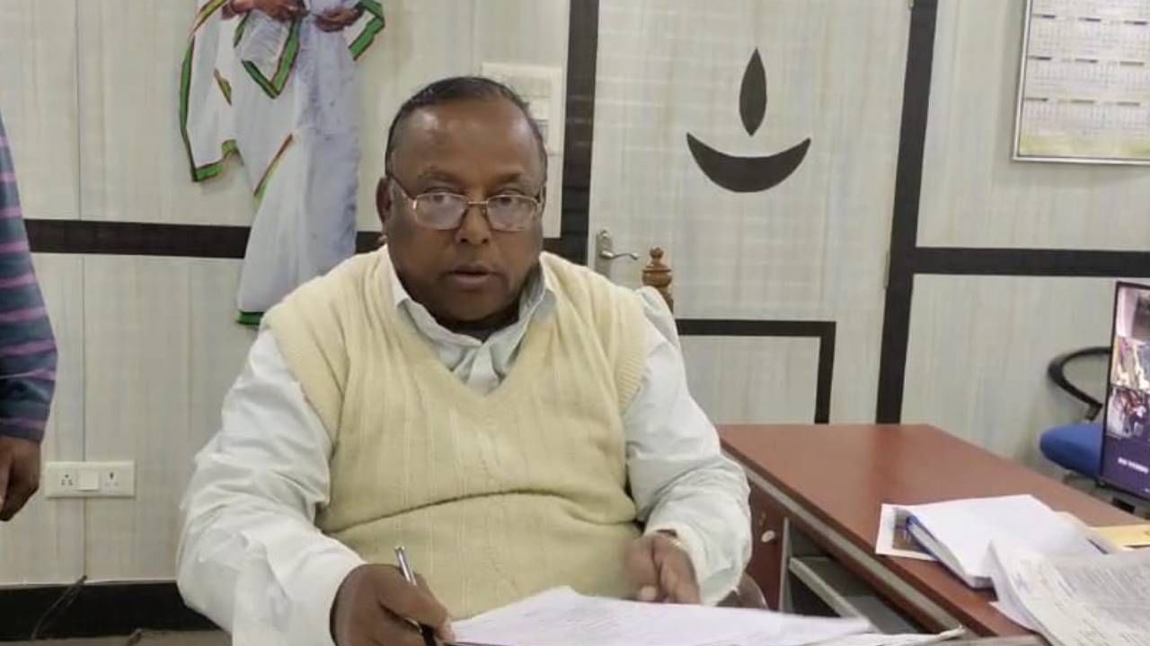 Subal Manna: ‘গুরুদেব’ ডাকেই যাচ্ছে পদ, কাঁথির পুরপ্রধানের বিরুদ্ধে অনাস্থা ১৬ কাউন্সিলরের Subal Manna: ‘গুরুদেব’ ডাকেই যাচ্ছে পদ, কাঁথির পুরপ্রধানের বিরুদ্ধে অনাস্থা ১৬ কাউন্সিলরের