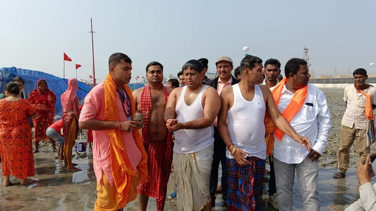 Sukanta Majumder: '২০০ কোটি টাকা কোথায় যায়?', গঙ্গাসাগর ঘুরে প্রশ্ন তুললেন সুকান্ত Sukanta Majumder: '২০০ কোটি টাকা কোথায় যায়?', গঙ্গাসাগর ঘুরে প্রশ্ন তুললেন সুকান্ত
