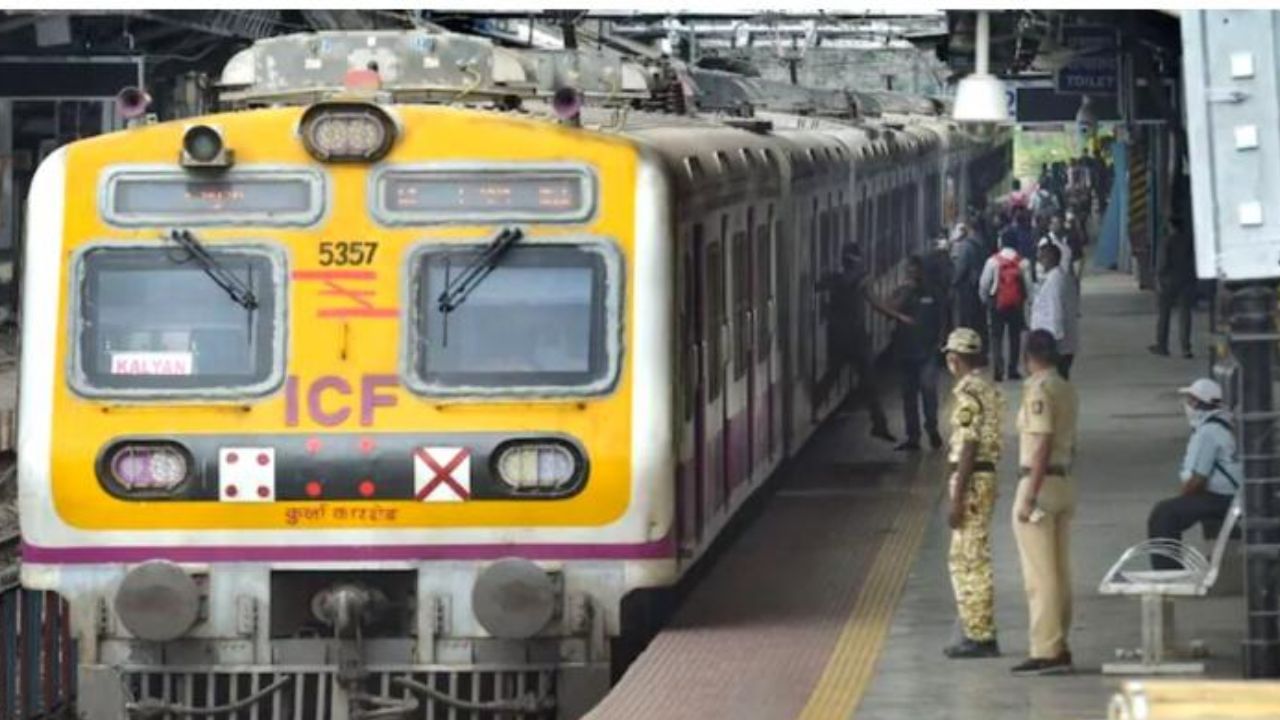 Local Train: এই লাইনে দ্রুতই লোকাল ট্রেনের গতিবেগ বাড়ছে! হয়ে গেল ট্রায়াল রান