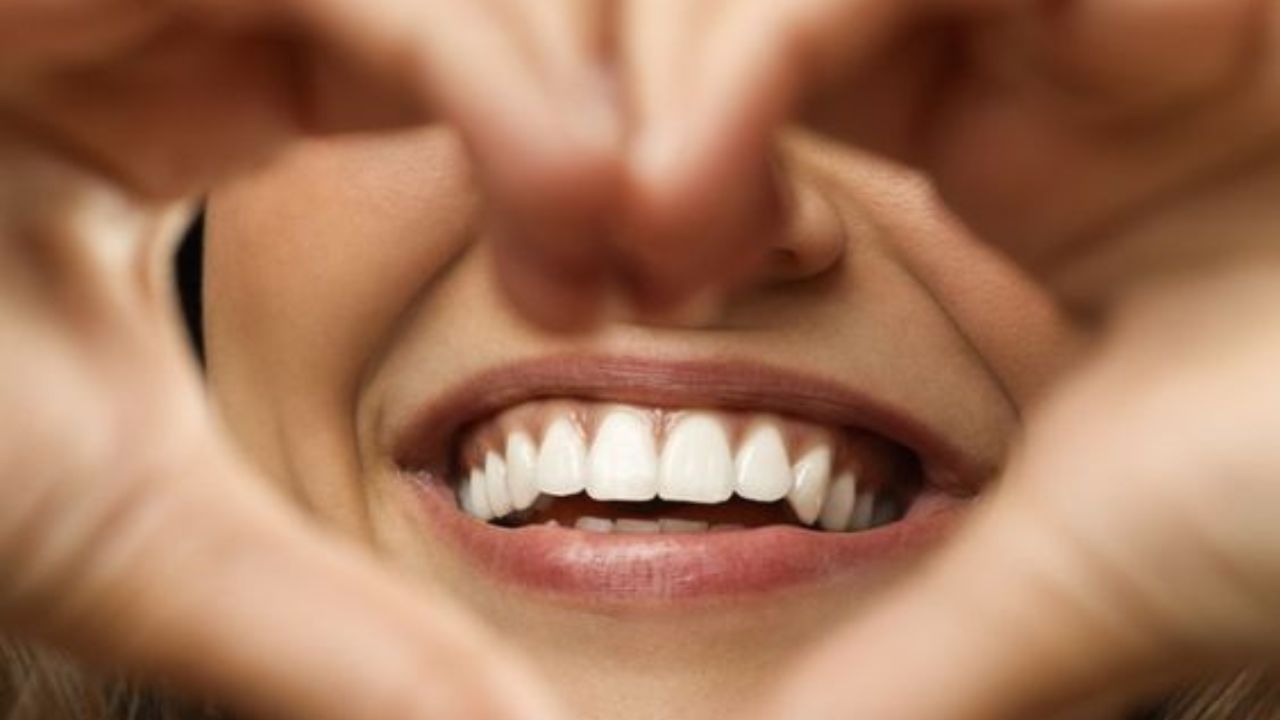 এমন বেশকিছু উপায় আছে যা মানলে নিমেষে দূর হবে এই সমস্যা। জেনে নিন তার জন্য নিয়ম করে খেতে হবে কোন খাবার। (ছবি:Pinterest)