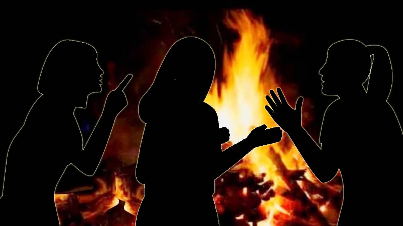 Uttar Pradesh: ৭ ঘণ্টা চিতায় পড়ে মায়ের দেহ, ৪ বিঘে জমি নিয়ে শ্মশানেই খেয়োখেয়ি ৩ মেয়ের