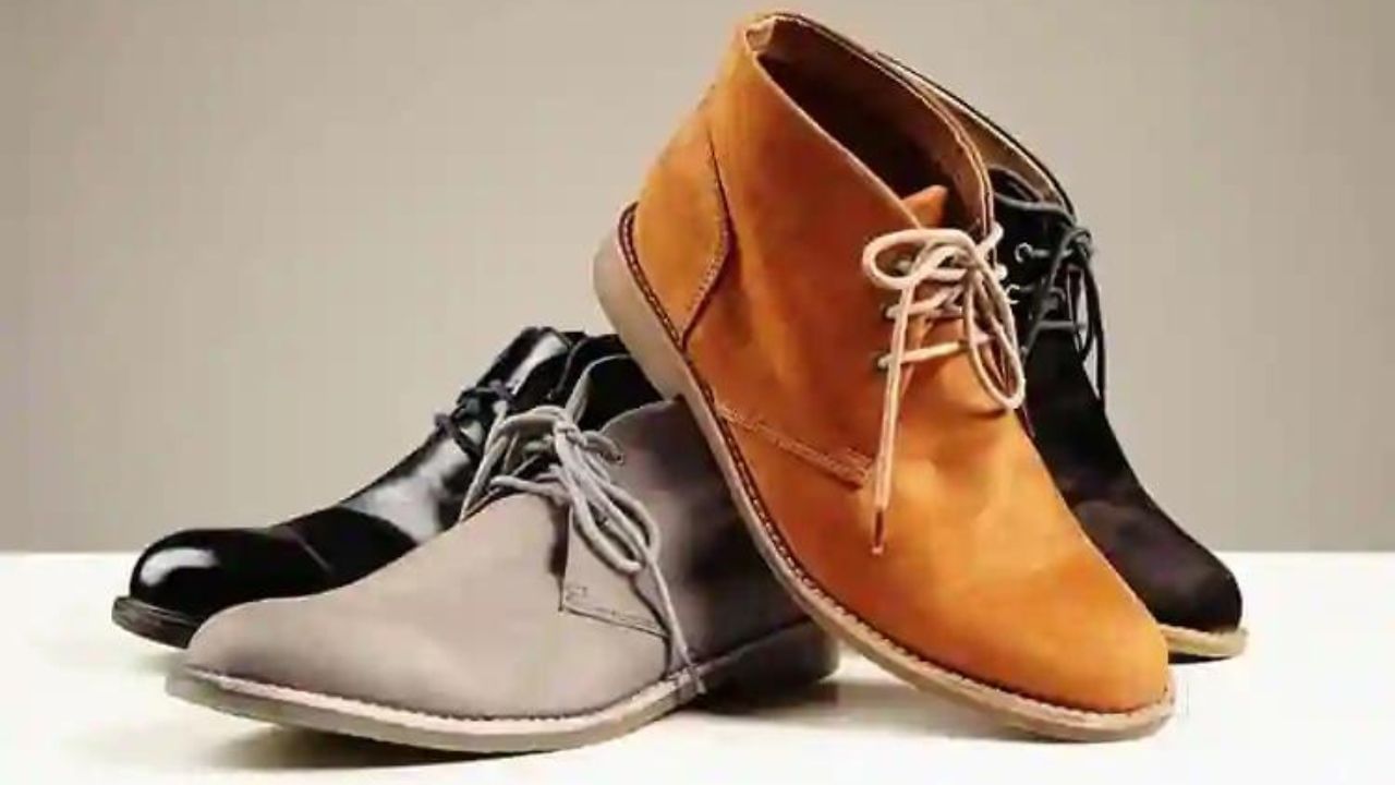 বাস্তুশাস্ত্রে দৈনন্দিন জীবনে ব্যবহৃত জিনিসের জন্য নিয়ম ও নিষেধাজ্ঞা রয়েছে। সেগুলি মেনে না চললে জীবনে ধেয়ে আসে সমস্যার ঝড়। প্রবীণরা এ বিষযে মাথায় রেখে ছোটদের জন্য নানা কাজ করতে বাধা দেন। কারণ নানা কাজের সঙ্গে জড়িয়ে রয়েছে সৌভাগ্য ও দুর্ভাগ্য। 