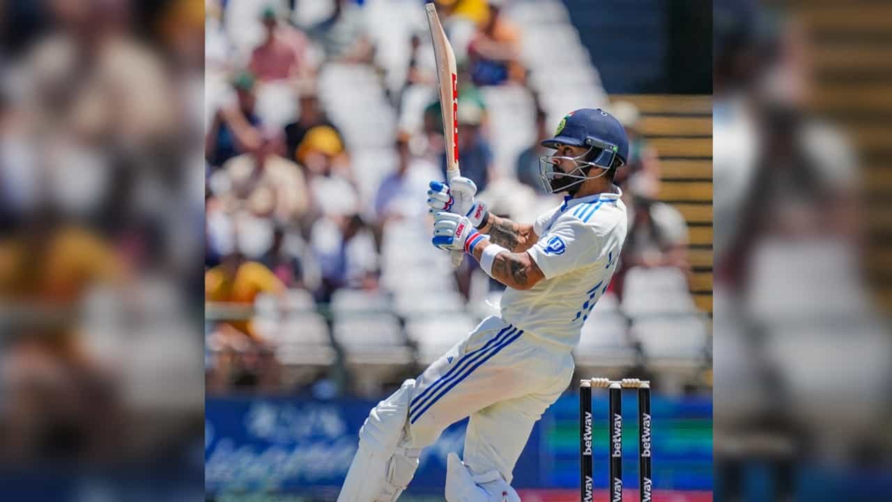 Virat Kohli: বছর ঘুরতেই টেস্ট র্যাঙ্কিংয়ে প্রথম দশে ফিরলেন বিরাট কোহলি Virat Kohli: বছর ঘুরতেই টেস্ট র্যাঙ্কিংয়ে প্রথম দশে ফিরলেন বিরাট কোহলি